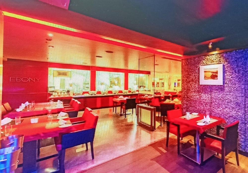 圣劳恩戈雷冈酒店 浦那 外观 照片